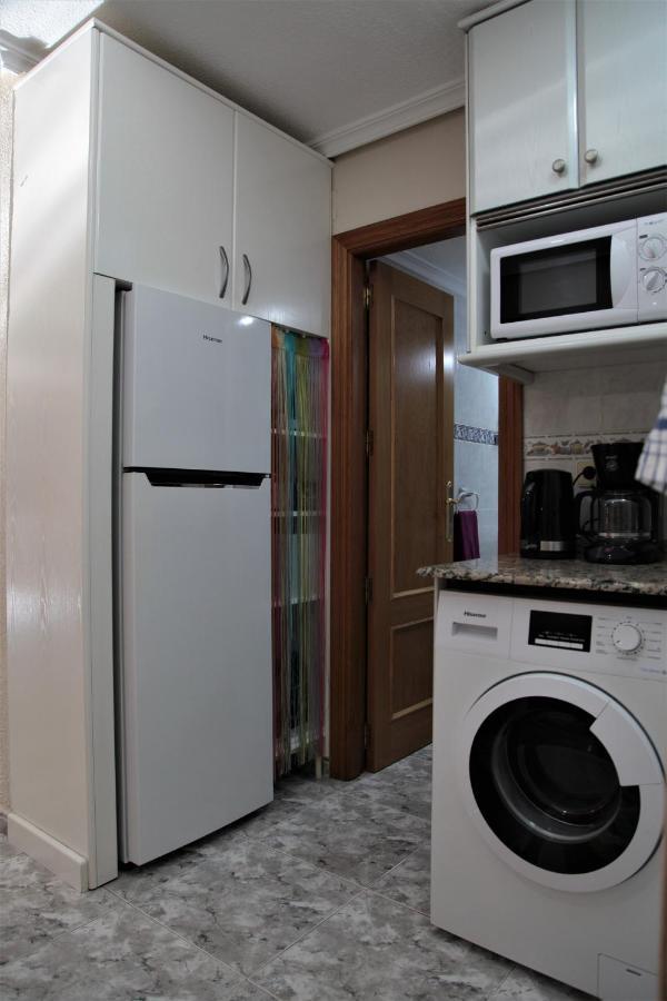 Cozy Apartment Just 8 Min Walk From The Beach! Benidorm Exterior foto