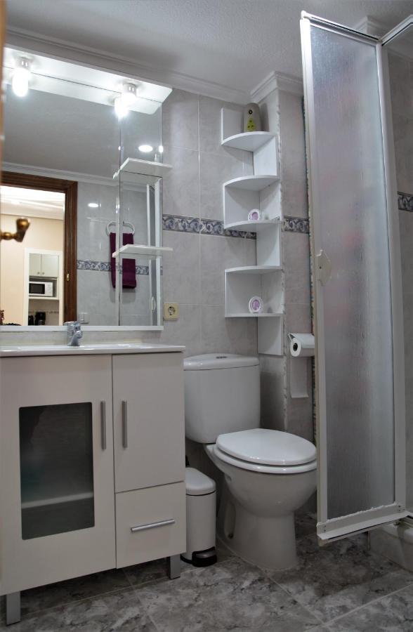Cozy Apartment Just 8 Min Walk From The Beach! Benidorm Exterior foto
